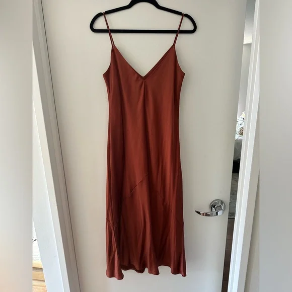Line & Dot - Dolly Midi Dress in Rust - Size L - Picture 5 of 5